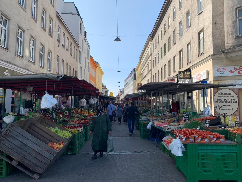 Market Retreat Near Hbh Wien